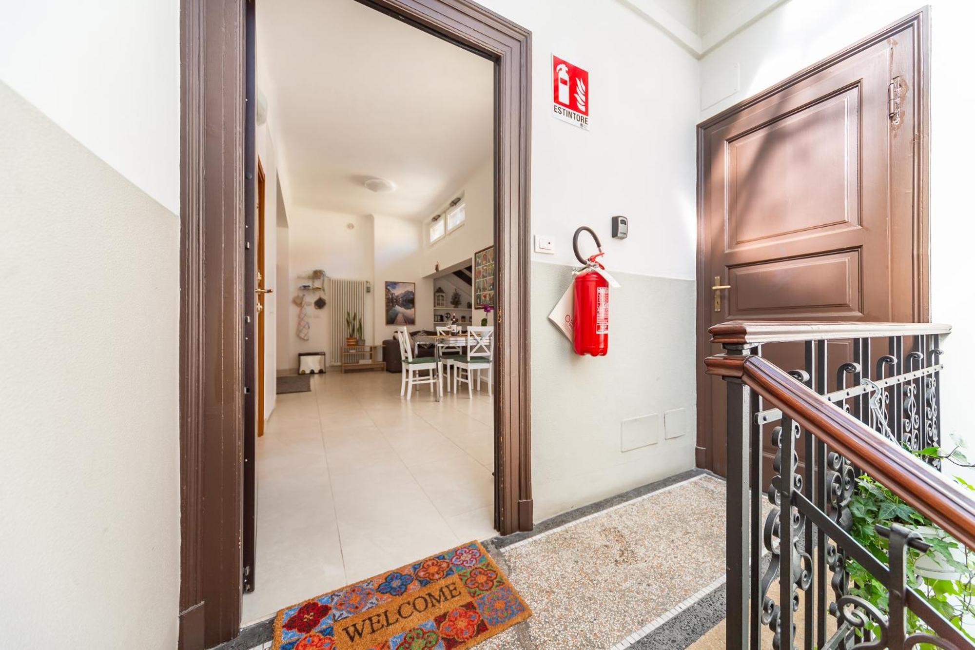 Appartamento Casa Luce Con Terrazza Milano